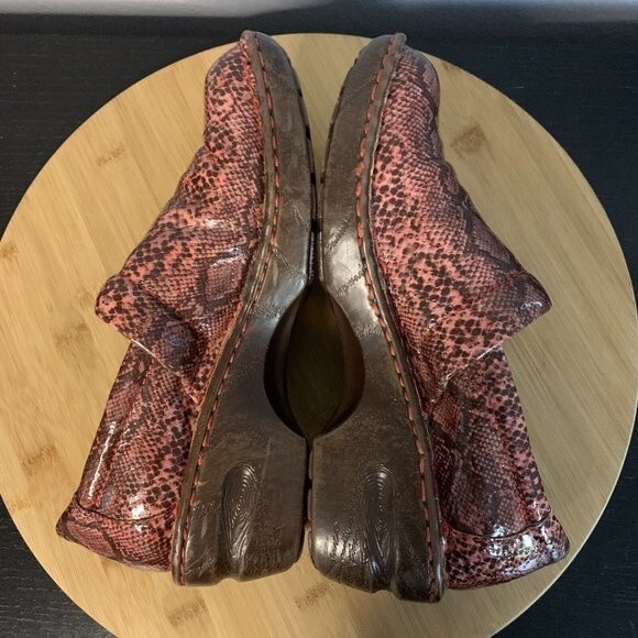 B.O.C. BY BORN WOMENS CLOGS SLIP ON SNAKESKIN PRINT CASUAL COMFORT SHOES SZ 6m - Picture 8 of 11